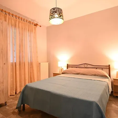 Ferienhaus Nihtolouloudo House Vrasná